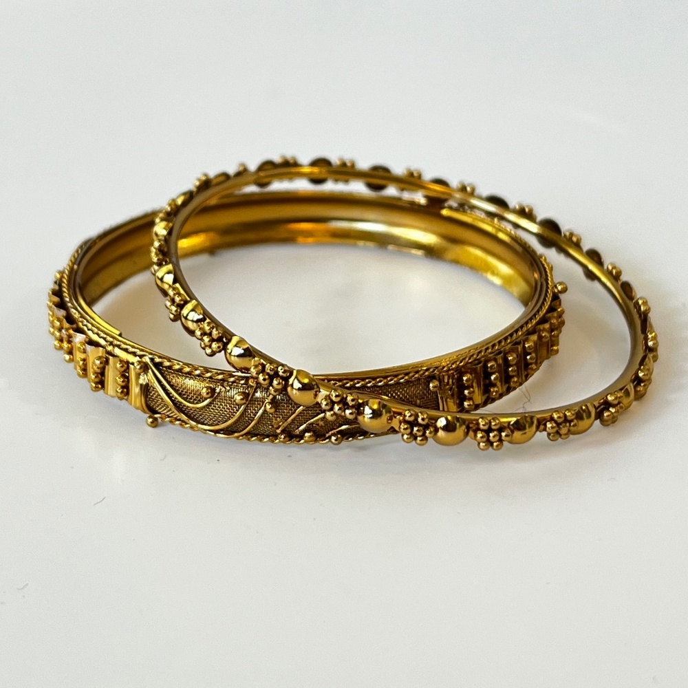Gold Metal Bangle Bracelets // Set of 2